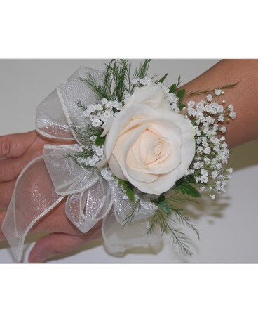 Cream rose wristlet